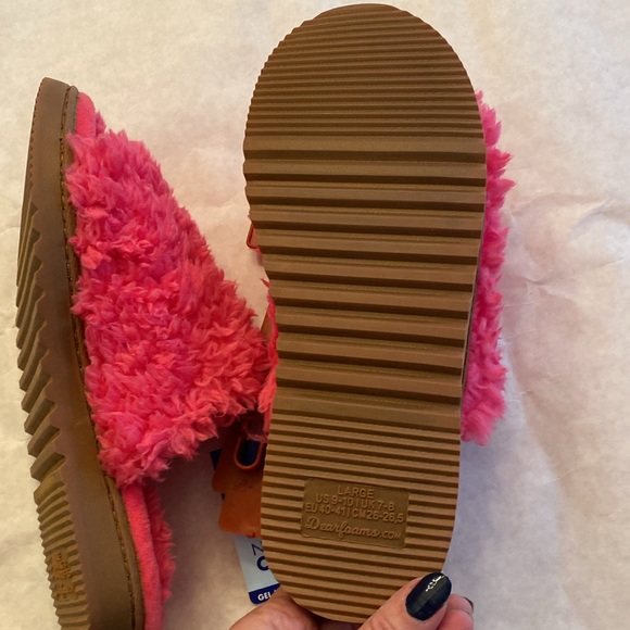 Pink Ladies Slippers - Picture 4 of 6